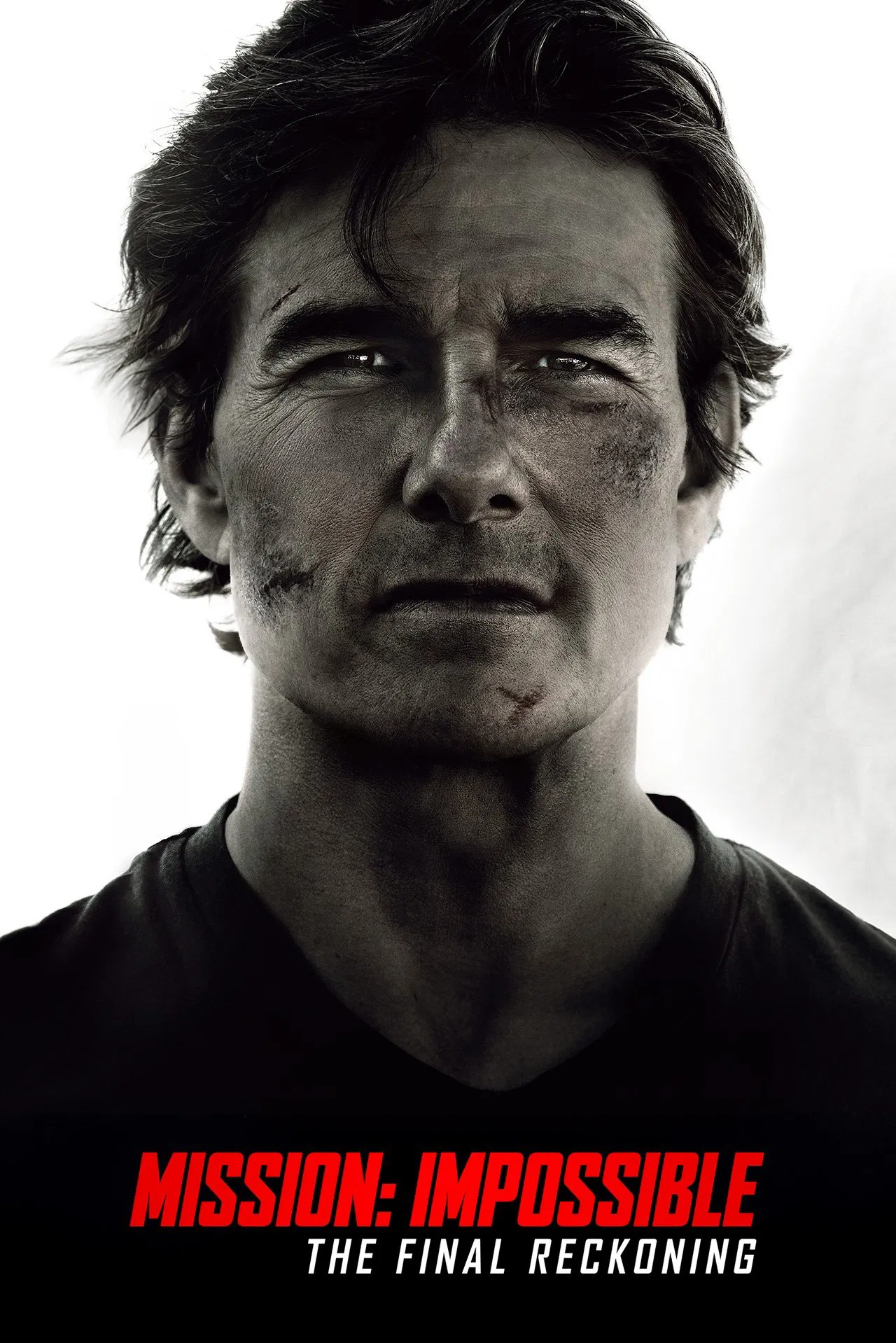 Tom Cruise in the official poster.Image Credit: © TMDb (www.themoviedb.org) – Used for informational/review purposes only.